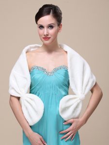 Faux Fur Special Occasion / Wedding Shawl In Ivory With V-neck